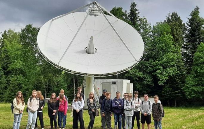 Lekcja astronomii w obserwatorium